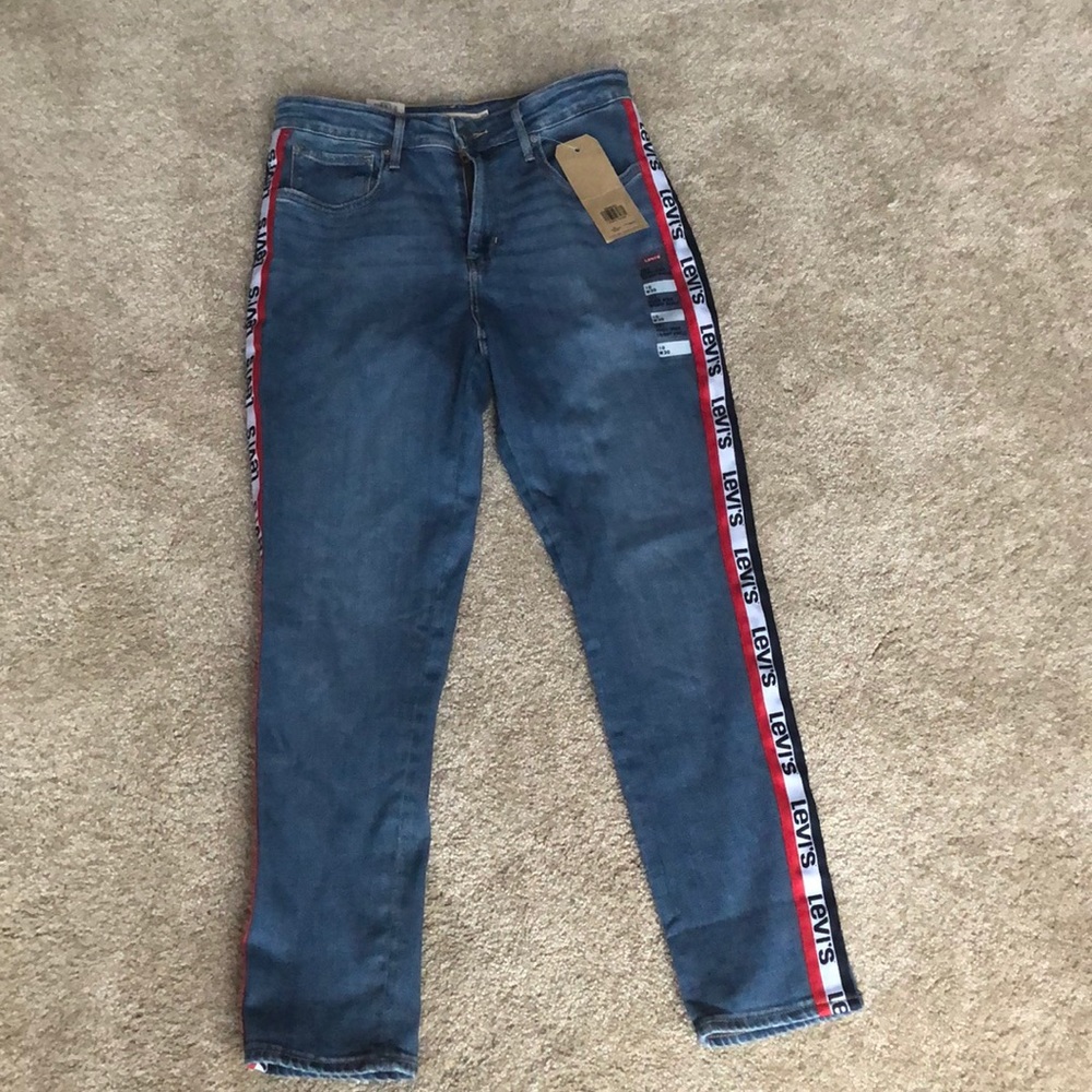 Levi jeans